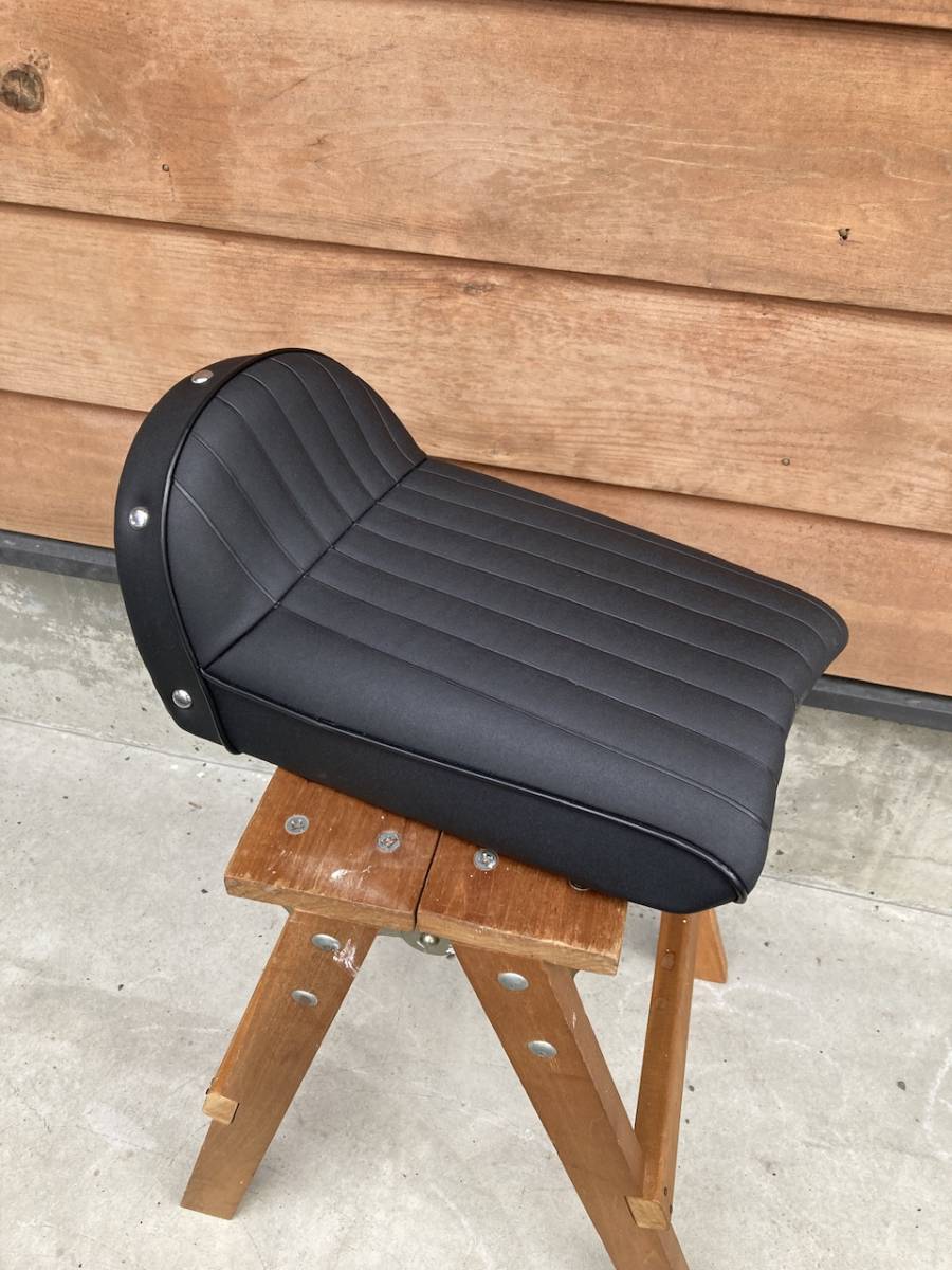 ドリーム50 シート メーカー純正新品