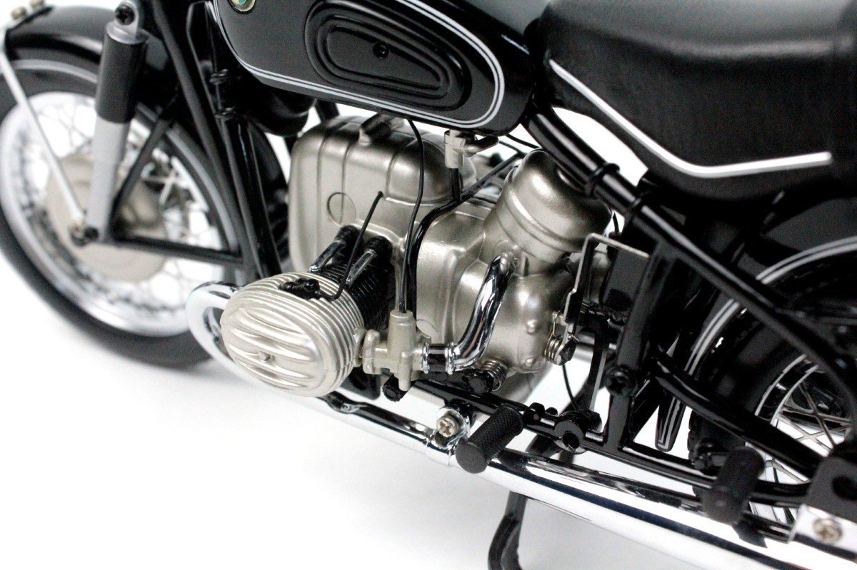 Autoart オートアート BMW R60/2 60 2 ミニカー バイク ブラック 置物 