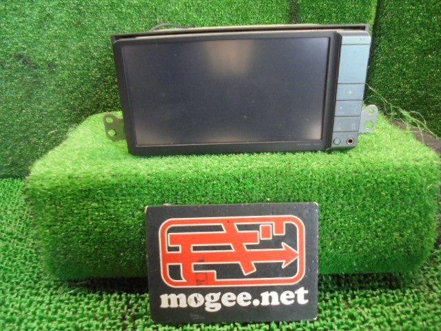 8EQ6065BI5 ) トヨタ ヴォクシー ZRR70G 後期型 純正HDDナビゲーション　NHZN-W60G　2010年