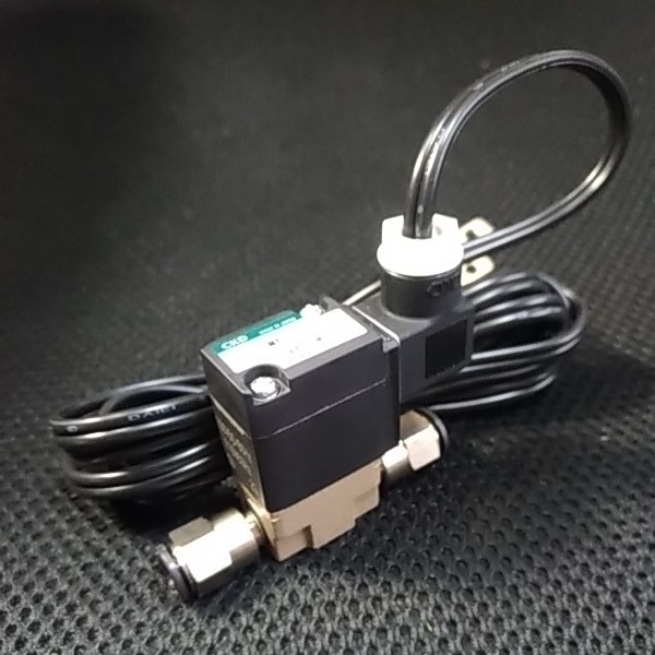 〈20〜27日限定価格〉ADA EL-バルブ 電磁弁 説明書・箱付 CO2用美品 ADA 電磁弁 新品 ELバルブ ADAのELバルブと同タイプの電磁弁 公式