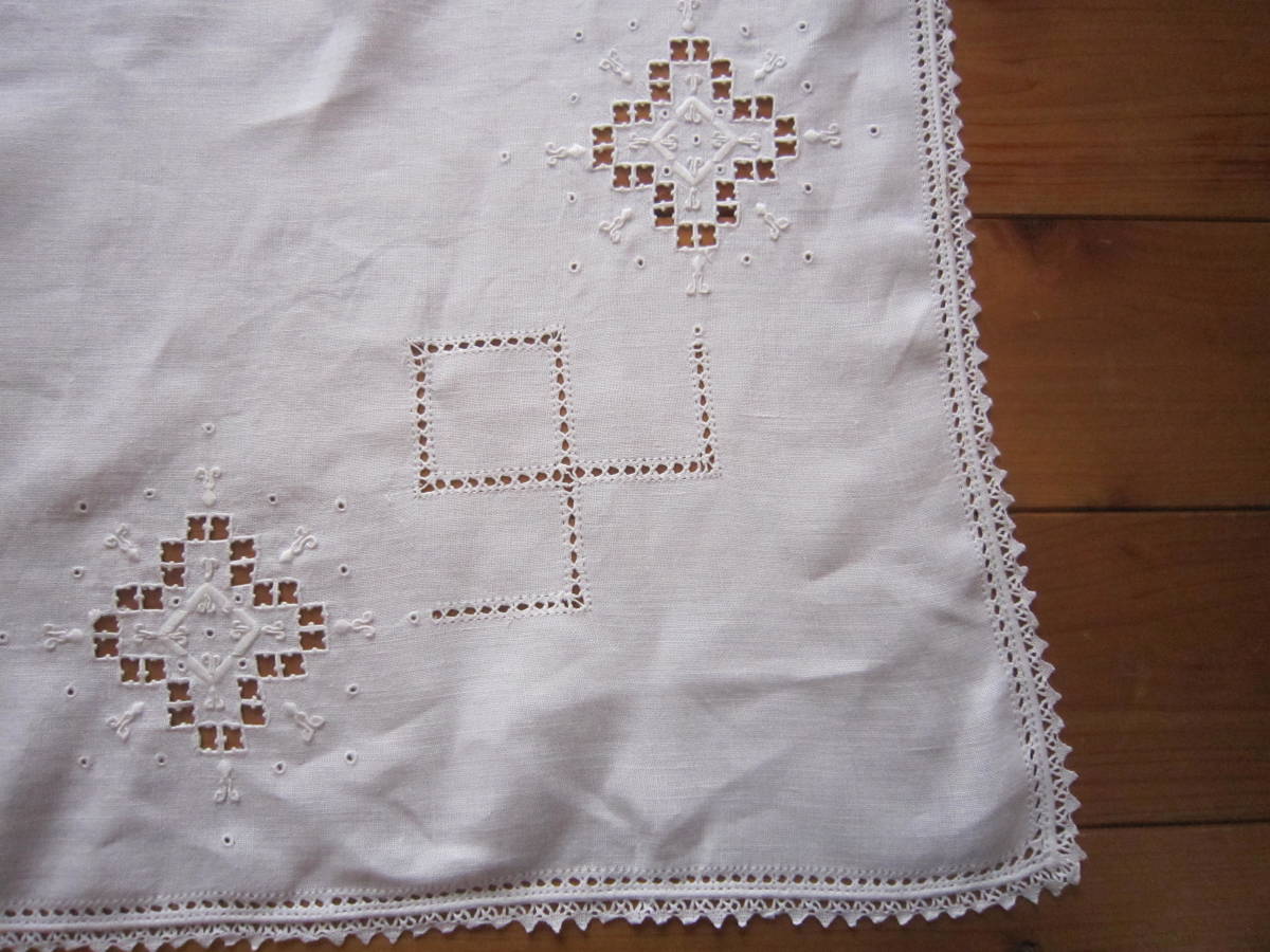 ◎** ヴィンテージ テーブルクロス カットワーク レース 約132 ｘ 128ｃｍ（検：アンティーク **◎