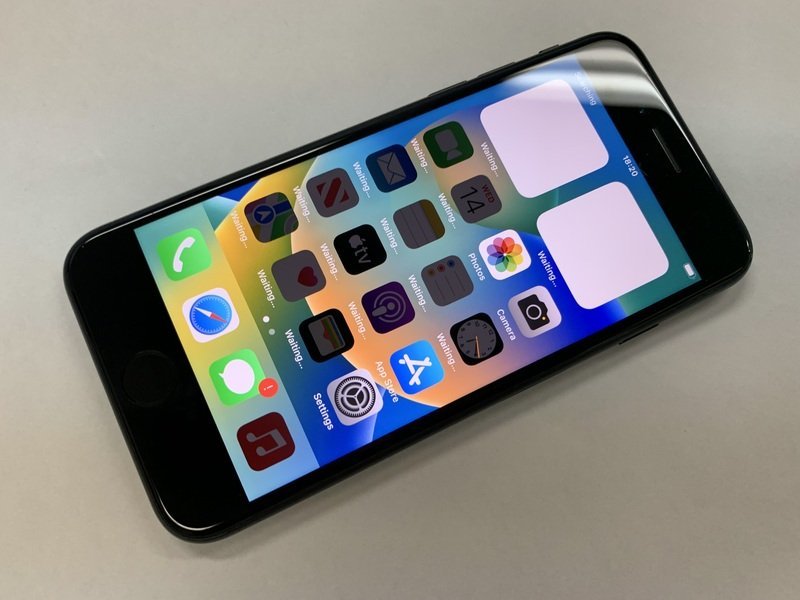 DK081 SIMフリー iPhoneSE 第2世代 ブラック 128GB ジャンク ロックOFF