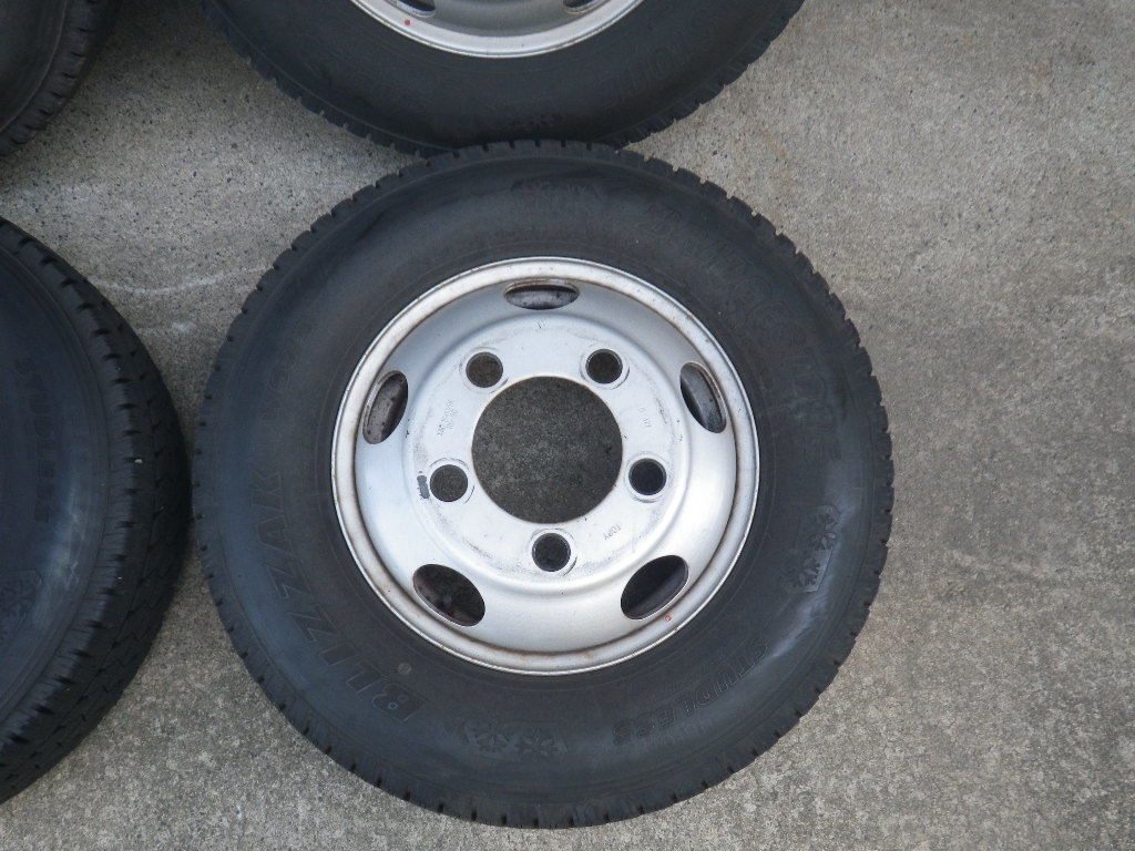 H29 ローザ BG640G スチール ホイール 205/85R16 117/115L スタッドレス タイヤ 6本 ブリヂストン ブリザック W979 TPG-BG640G No.T-104 BBS rs スチール JIS 中村特殊自動車さんの出品リスト グッドイヤータイヤ