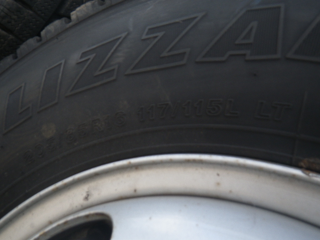 H29 ローザ BG640G スチール ホイール 205/85R16 117/115L スタッドレス タイヤ 6本 ブリヂストン ブリザック W979 TPG-BG640G No.T-104 BBS rs スチール JIS 中村特殊自動車さんの出品リスト グッドイヤータイヤ