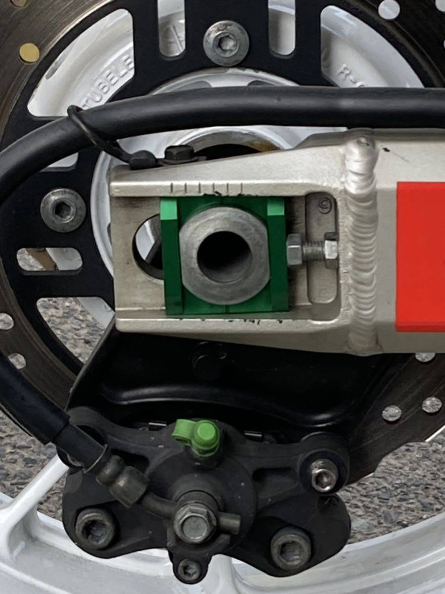 KAWASAKI ZX-12R チェーンアジャスターセット ☆A型 ZX12R used 110925