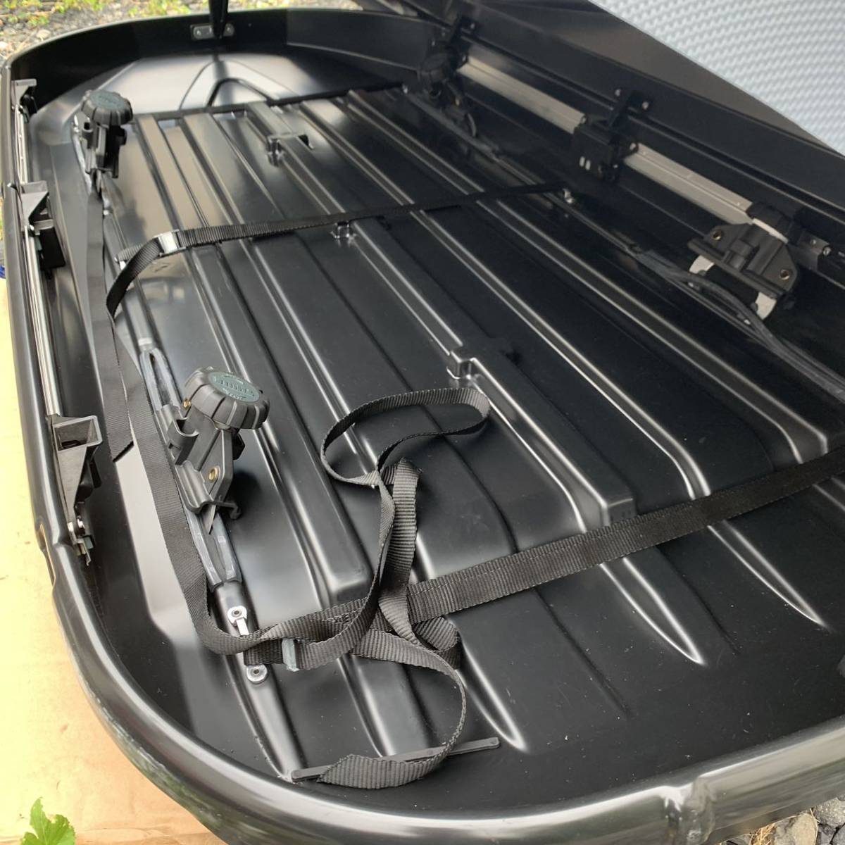 美品 THULE スーリー ルーフボックス 400リットル ツーリングM チタン 