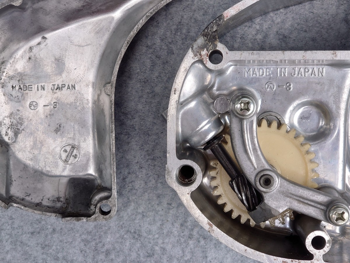 KH250 KH400 250SS 350SS 400SS クラッチカバー オイルポンプカバー 
