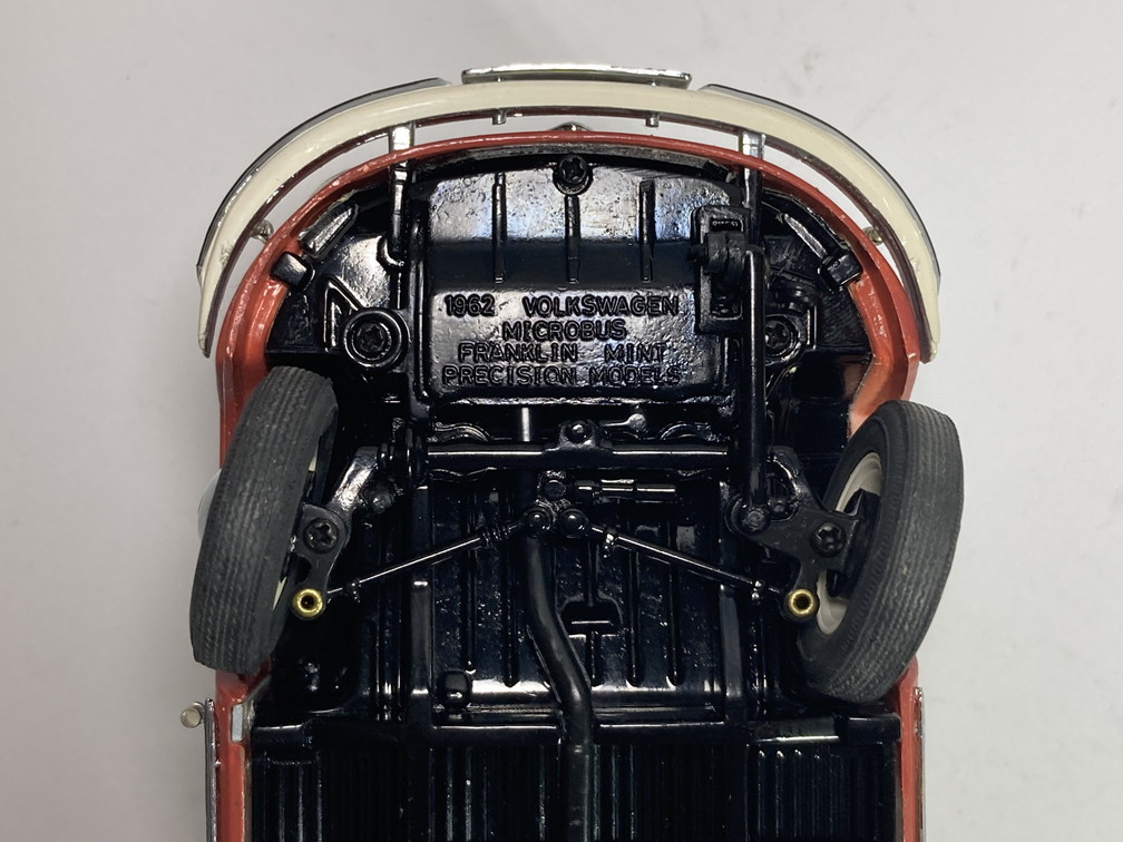 ワーゲンバス Volkswagen Microbus 1962 1/24サイズ 全長約18cm