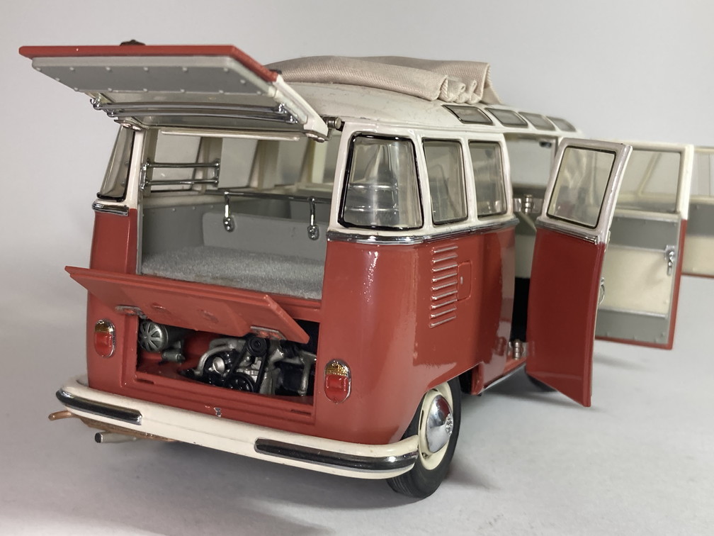 ワーゲンバス Volkswagen Microbus 1962 1/24サイズ 全長約18cm 