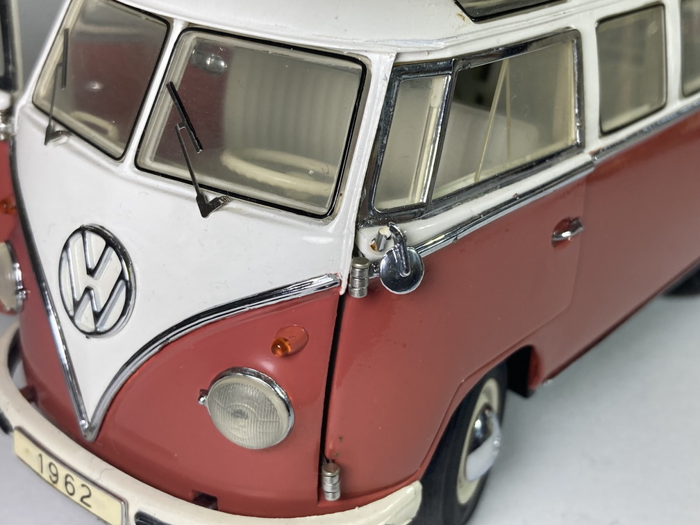 ワーゲンバス Volkswagen Microbus 1962 1/24サイズ 全長約18cm 