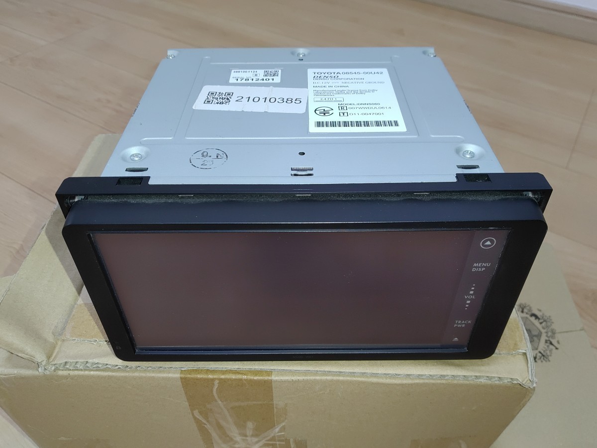 トヨタ純正メモリーナビ NSZT-W64地図データ2015年チェックok CD