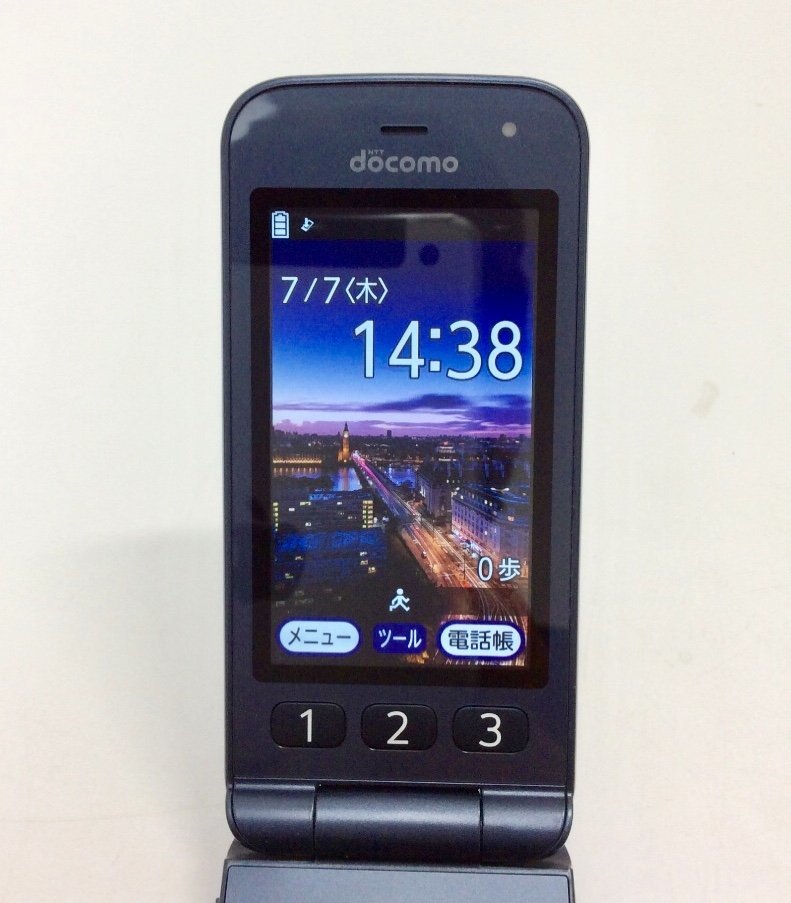中古美品】docomo ドコモ らくらくホン F-01M ネイビー 初期化済 SIM
