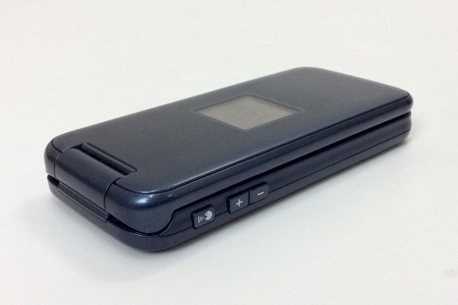 中古美品】docomo ドコモ らくらくホン F-01M ネイビー 初期化済 SIM