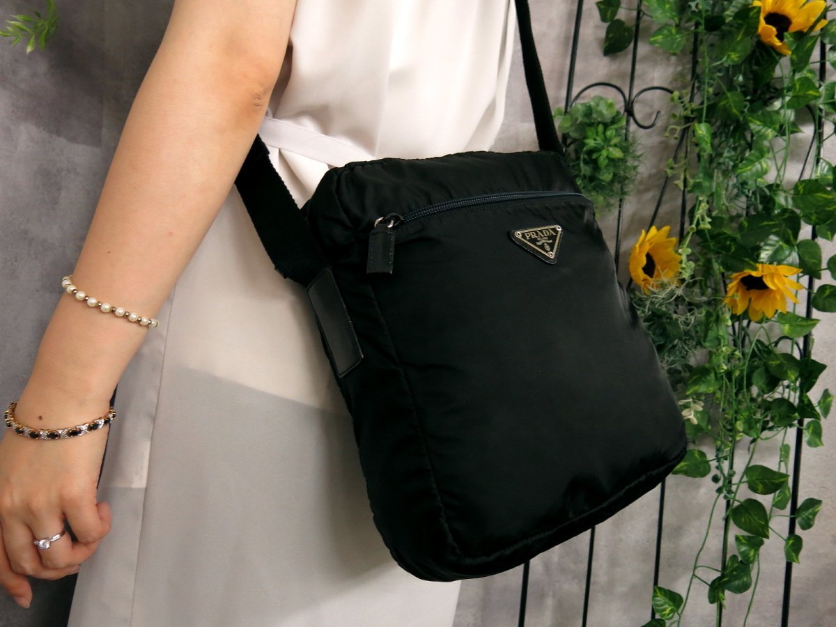 ○美品○PRADA プラダ○メンズ○ポコノ ナイロン サフィアーノ レザー 