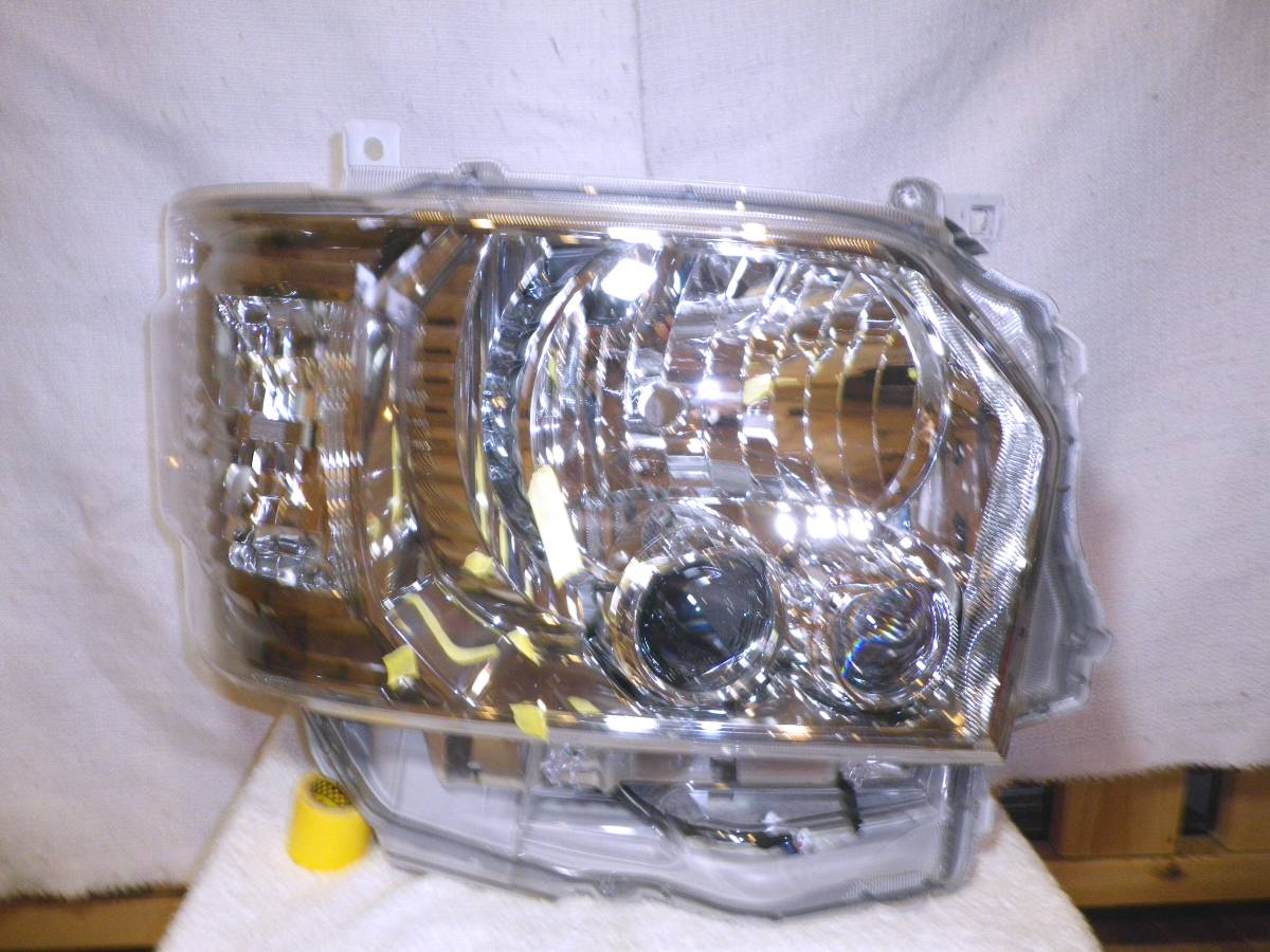 g*d様 ハイエース　ダークプライム　ヘッドライト純正品　A3 Q14 良品 A3 LED ダークプライム ハイエース スーパーGL 200系 4型 5型