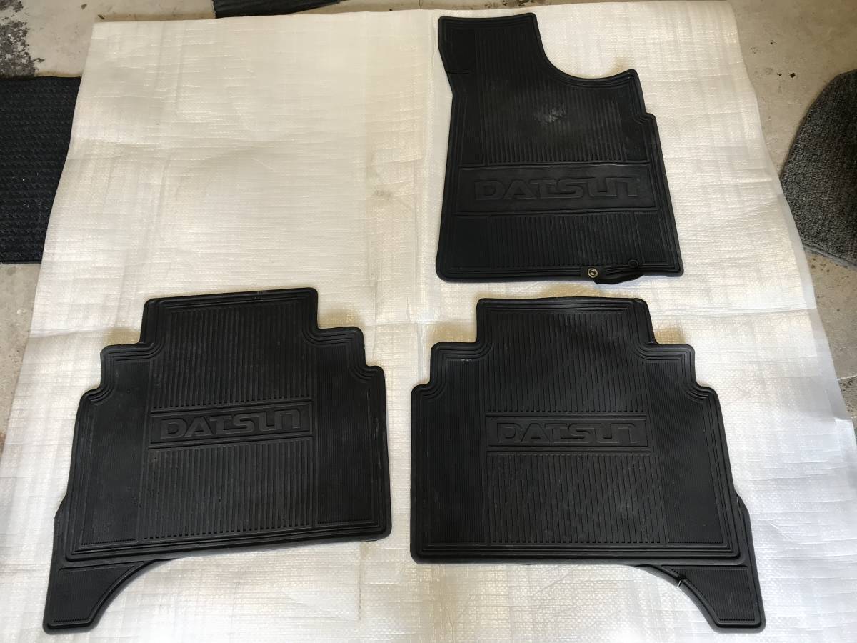 【HOT，限定SALE】 管0968 H4年 日産 QMD21 D21 ダットサントラック 9千km 4ドア ダブルキャブ 4WD 純正 フロアマット ゴムマット 3枚セット 助手席側欠品(日産用)｜売買されたオークション情報、yahooの商品情報をアー 日産用