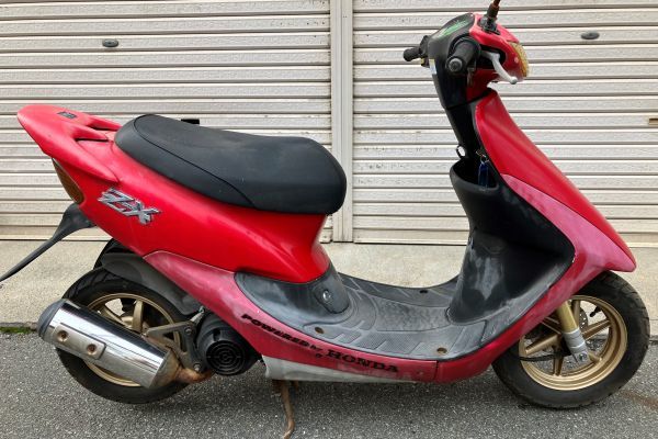 ライブディオzx 赤 カウル、フェンダー、外装 ライブDioZX 赤