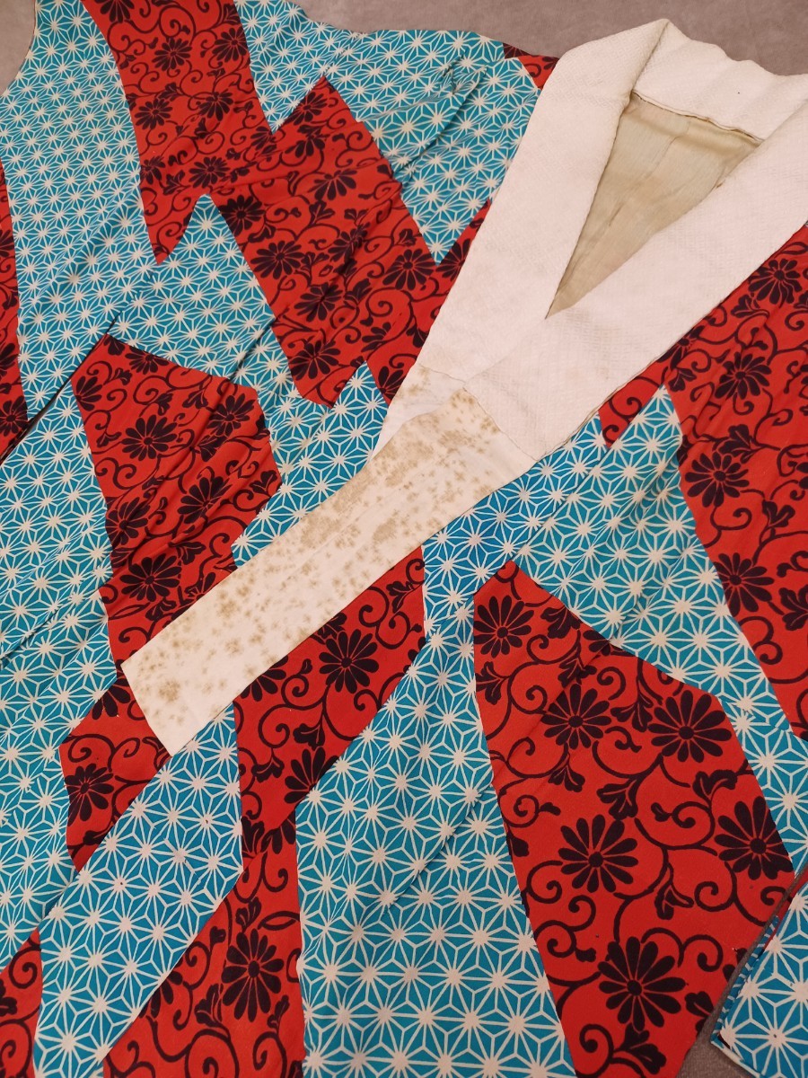 長襦袢 アンティーク 麻の葉 ちりめん 絹 和装 着物用肌着 リメイク はぎれ ハギレ 古布 ハンドメイド 素材 コレクション 目立つ汚れあり