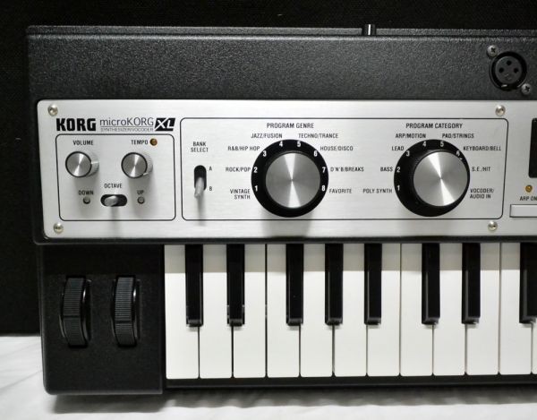 KORG microKORG XL アナログシンセサイザー【ジャンク品】 ☆ジャンク☆KORG microKORG XL コルグ シンセサイザー/ボコーダー