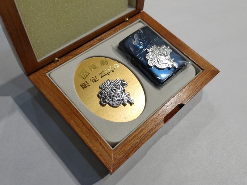 2000年 ZIPPO - Yahoo!オークション 「ジャイアンツ優勝記念」Zippo