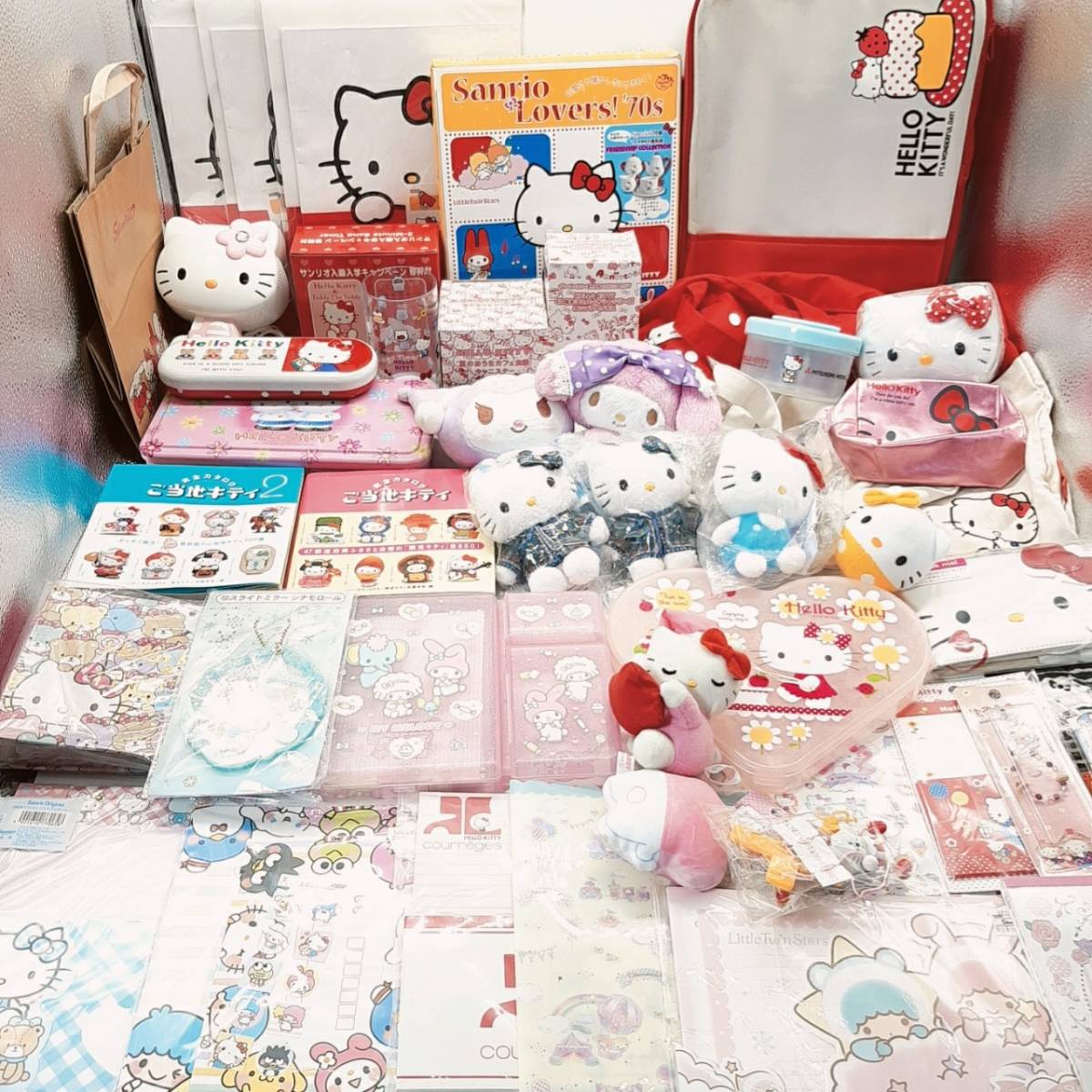 d472【1円スタート】 サンリオ グッズ 雑貨 まとめ 大量 ハローキティ