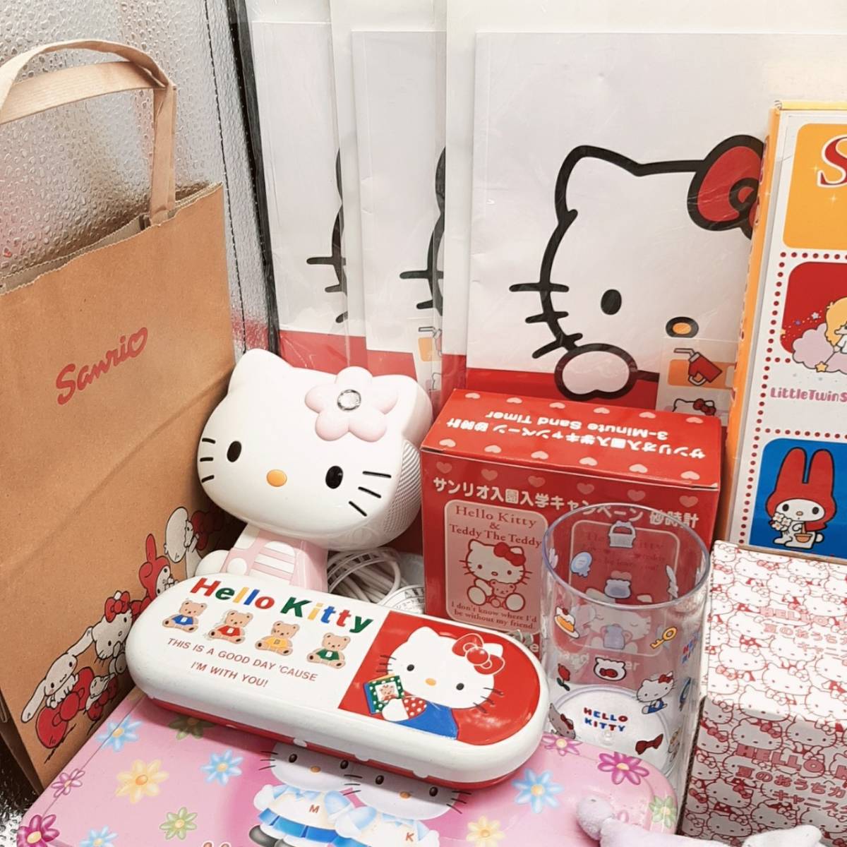 d472【1円スタート】 サンリオ グッズ 雑貨 まとめ 大量 ハローキティ