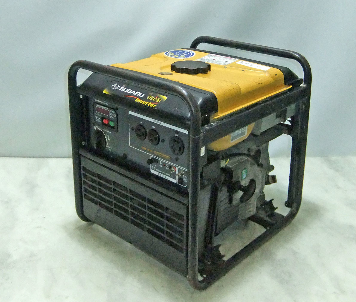 おすすめ商品◎SUBARU スバル インバーター発電機 SGi25 100V 【動作
