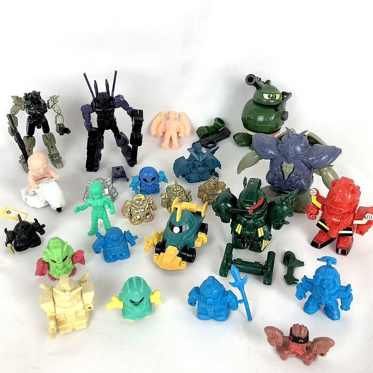 昔のおもちゃ　まとめ売り　ガンダム 鉄人28号　キャイダー　ガシャポン　ムサシロード　武者当時物 ジャンク品