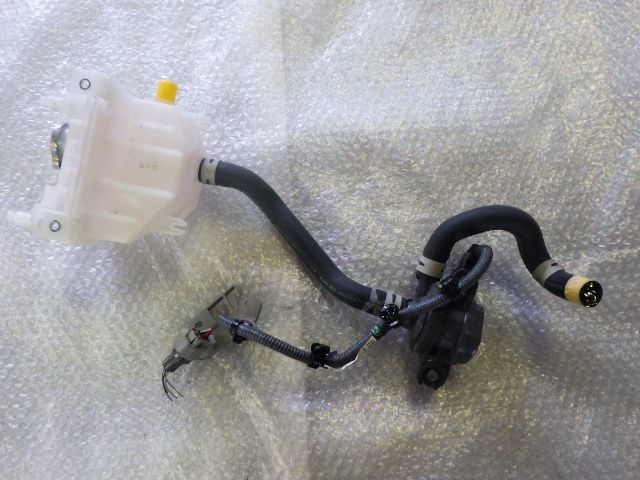 ★ライズ Z A202A★リザーブタンク ウォーターポンプ 純正 中古 インバーター用
