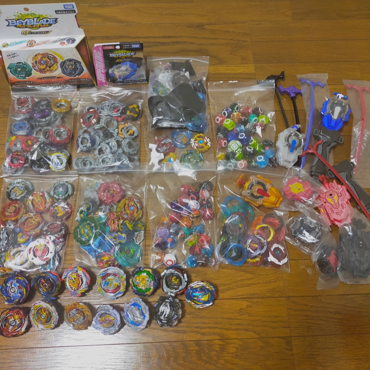 ベイブレードバースト 神〜DBまで色々セット 未使用あり 断捨離出品