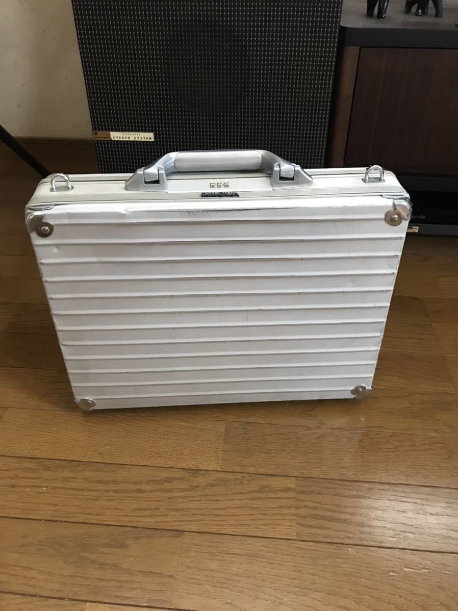 リモワ 廃盤 973.13 トパーズアタッシュケース ビンテージ 【公式通販】