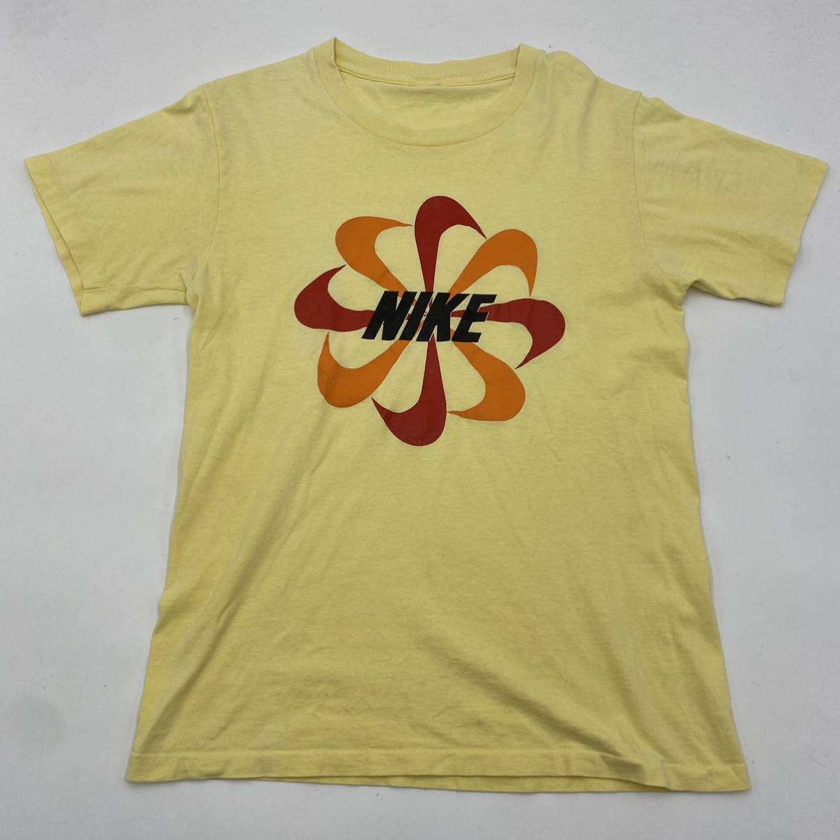レア 70s 80s NIKE ナイキ 風車 ロゴ Tシャツ イエロー USA古着 70年代 