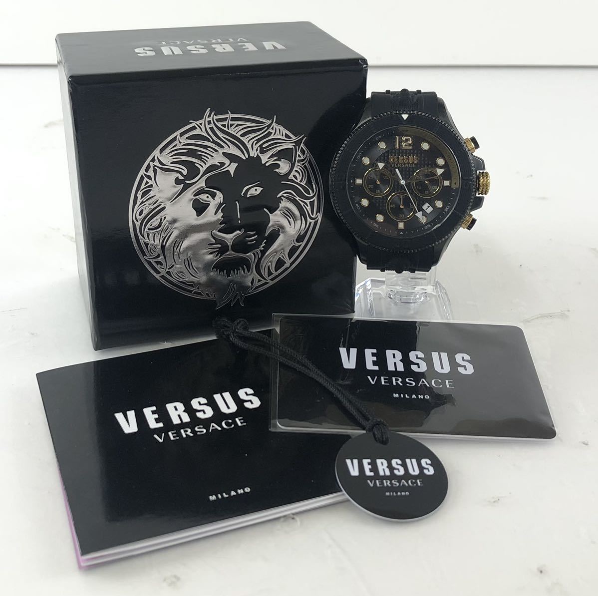 新品未使用】VERSUS VERSACE ゴールド クロノ メンズ 腕時計（送料無料 