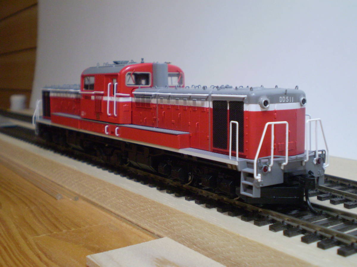 み*ん様 KATO DD51 HO キャブ点灯加工など nゲージ 人形 運転士