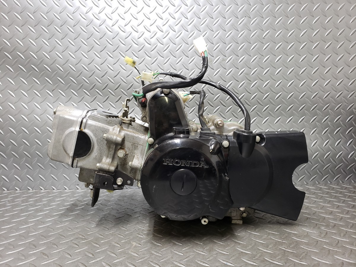 スーパーカブ50 カスタム　AA01 実動エンジン 1306 スーパーカブ50 カスタム FI AA01 実働 エンジン AA02E 4速 セル