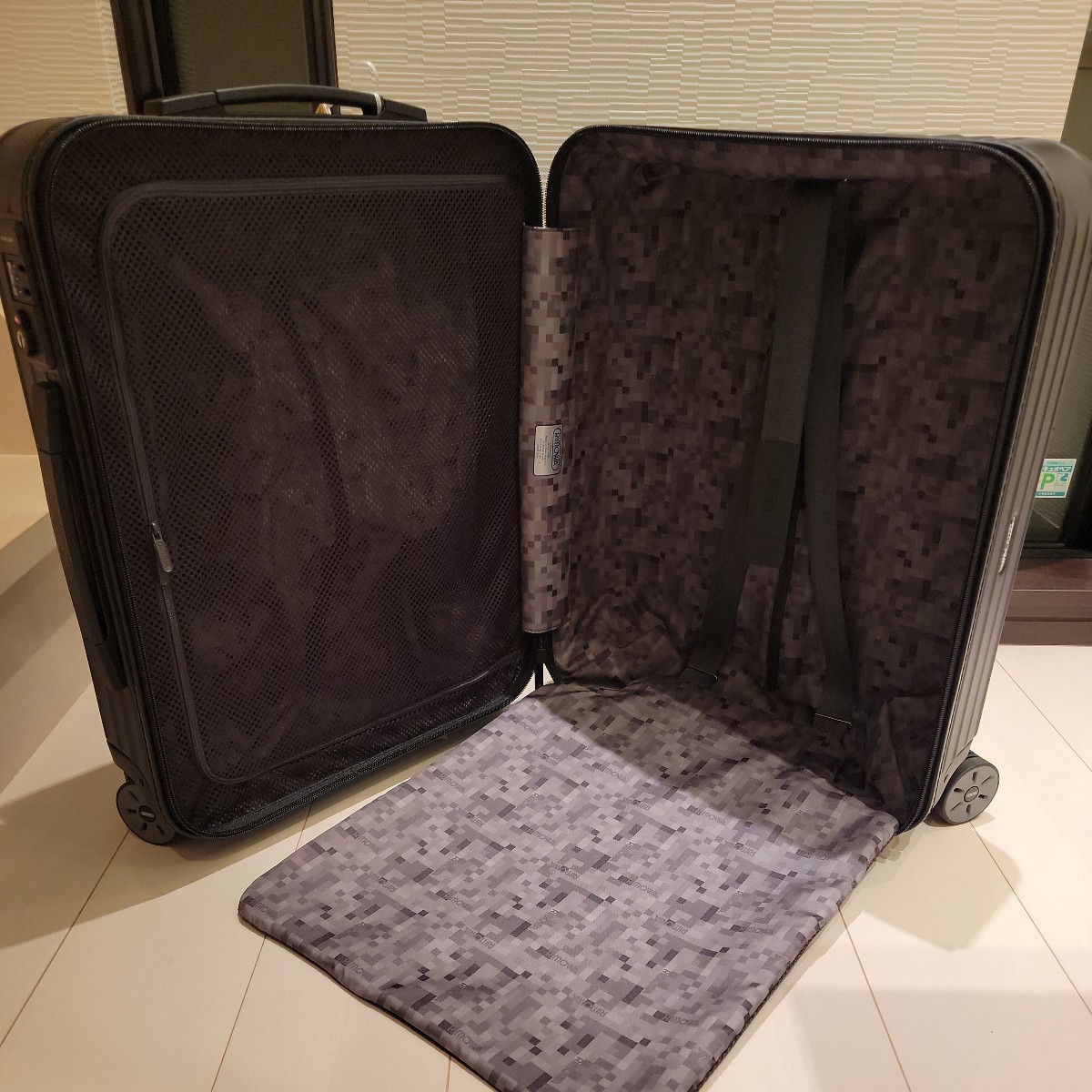 廃盤希少 新品未使用 旧型 リモワ サルサ 47L タグ付き ドイツ製 TSA 