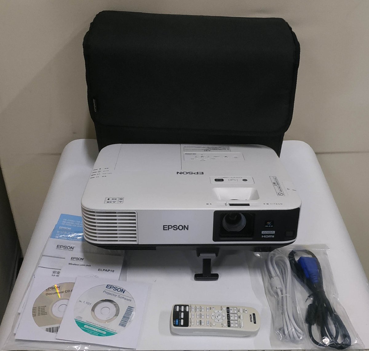 【埼玉発】【EPSON】 プロジェクター　EB-2155W　ランプ使用時間：高1080h、低24h　★動作確認済★　(6-859)