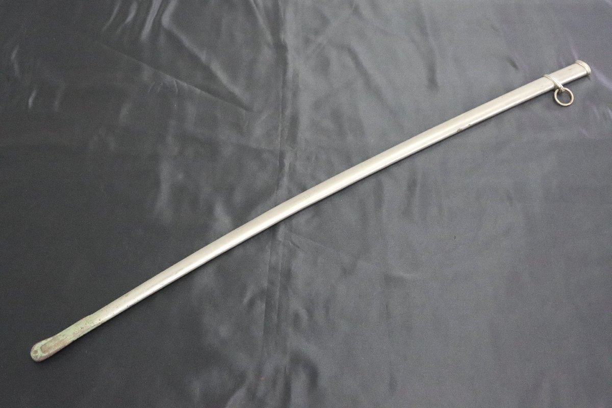 儀礼刀 指揮刀 模造刀 軍刀 全長：約87cm 刃長：約74cm 刃厚さ：約4.8