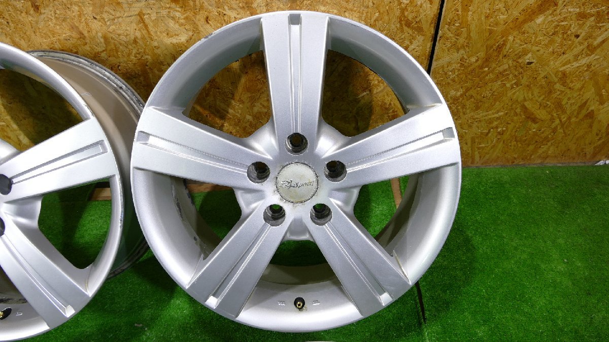【未使用】社外アルミホイール17インチ7JJ PCD114.3 5H +35 未使用社外アルミホイール17インチ7JJ PCD114.3 5H +35 17インチ PCD114