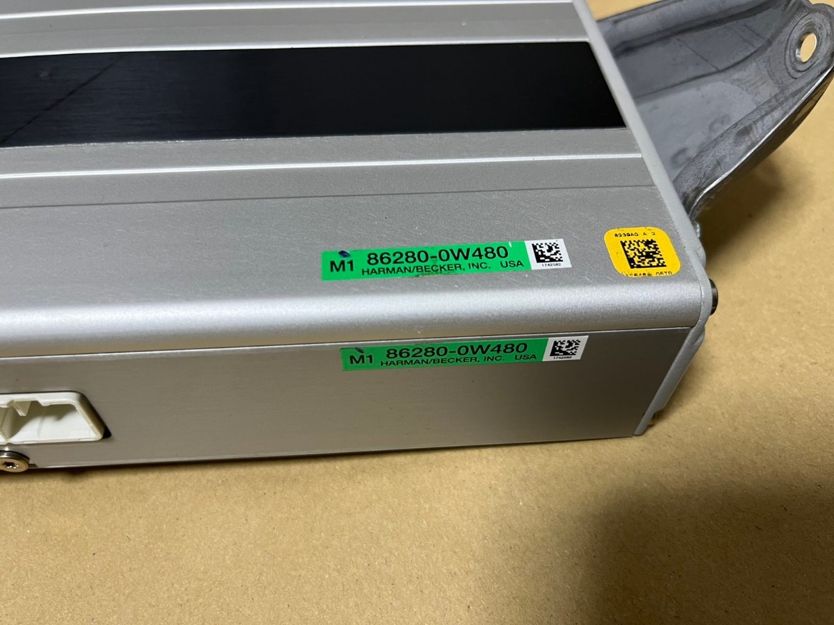 品質保証，100%新品】 Lexus UVF45 UVF46 マークレビンソン アンプ