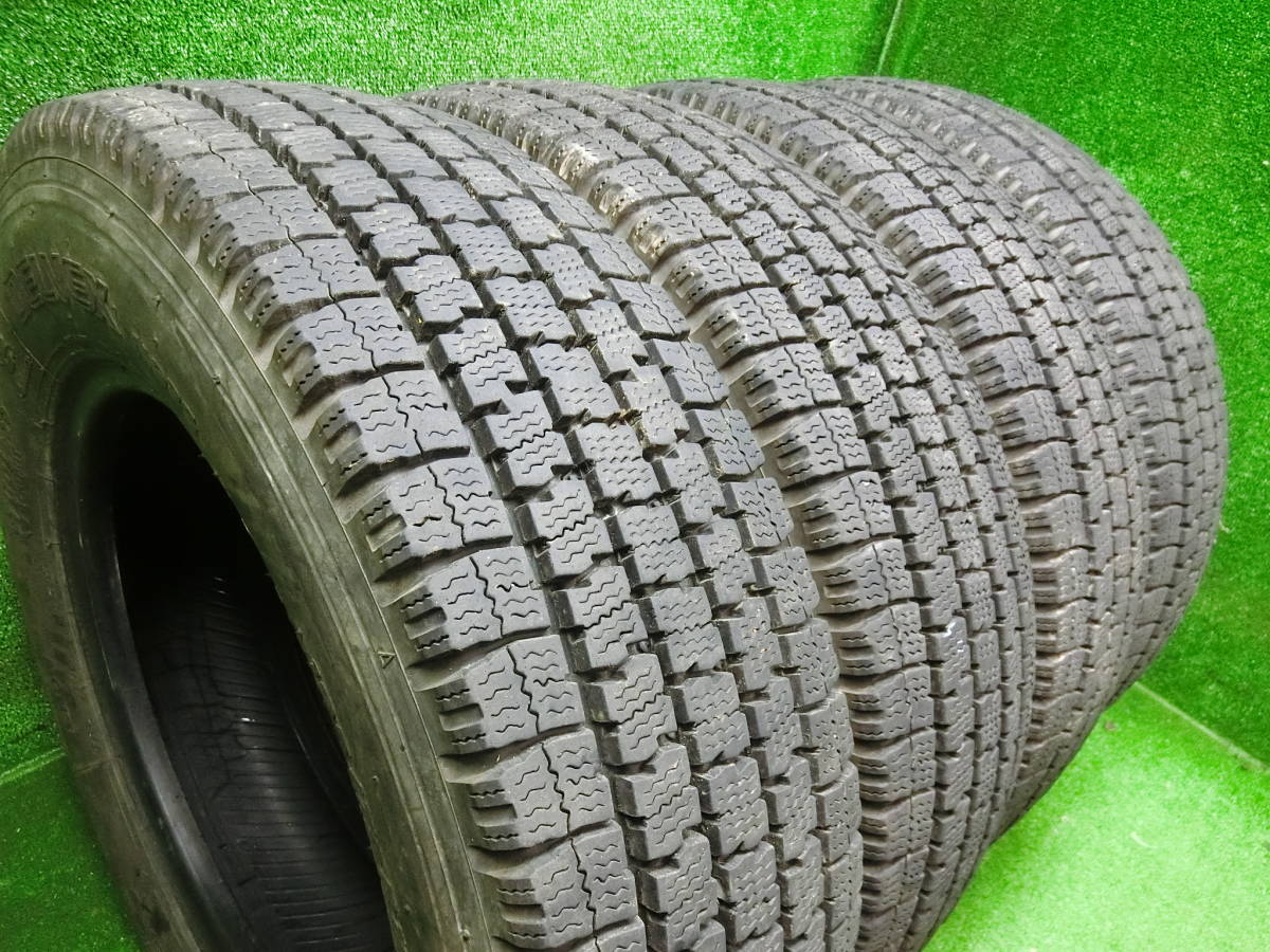 ★ 20年製　スタッドレス　バリ ★ 195/75R15　109/107N LT ★ TOYO DELVEX M935 ★4本set■N187