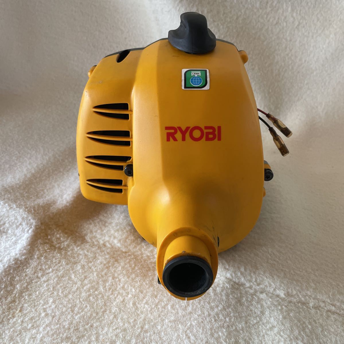 RYOBI（リョービ）エンジン刈払機EKK-26軽々スタート 高出力エンジン