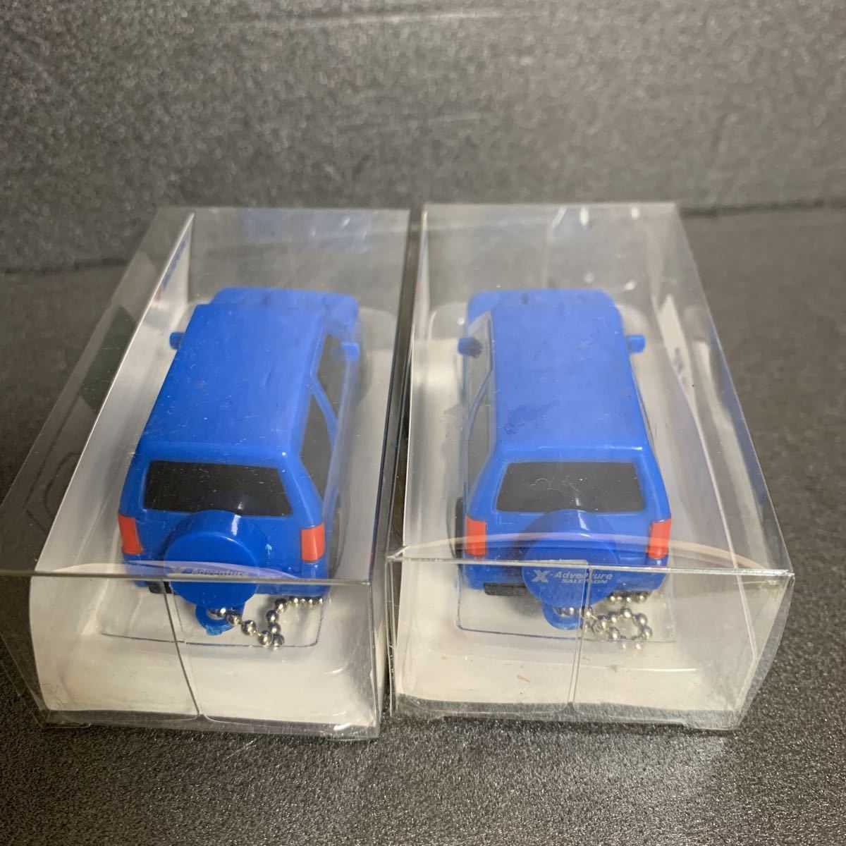 2個☆非売品ジムニー クロスアドベンチャー XC 走るキーホルダー 新品