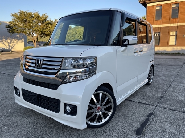 早い者勝ち程度抜群 車検Ｒ６年７月Ｈ２５年式 N-BOXカスタムＧターボパッケージ 両側電スラクルーズコントロール １５インチホイールナビ 