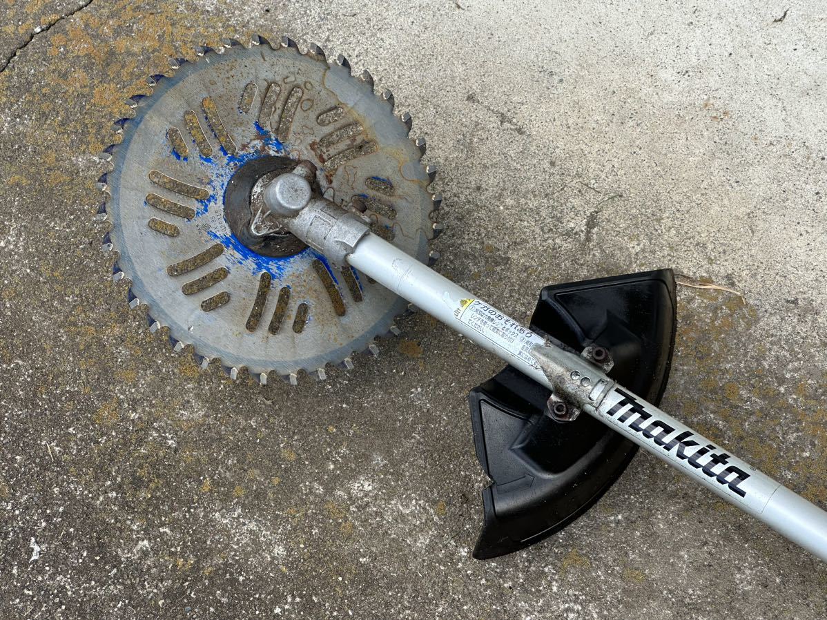 マキタ makita 刈払機 MEM2101 刈り払い機 草刈機 21cc 軽量 女性にお 