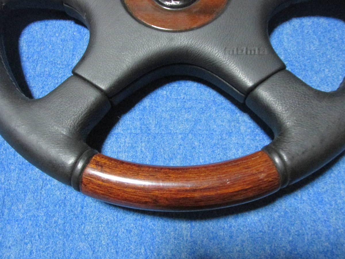 momoステアリング オリンピックⅢ OLYMPIC3 momo(モモ)のステアリング