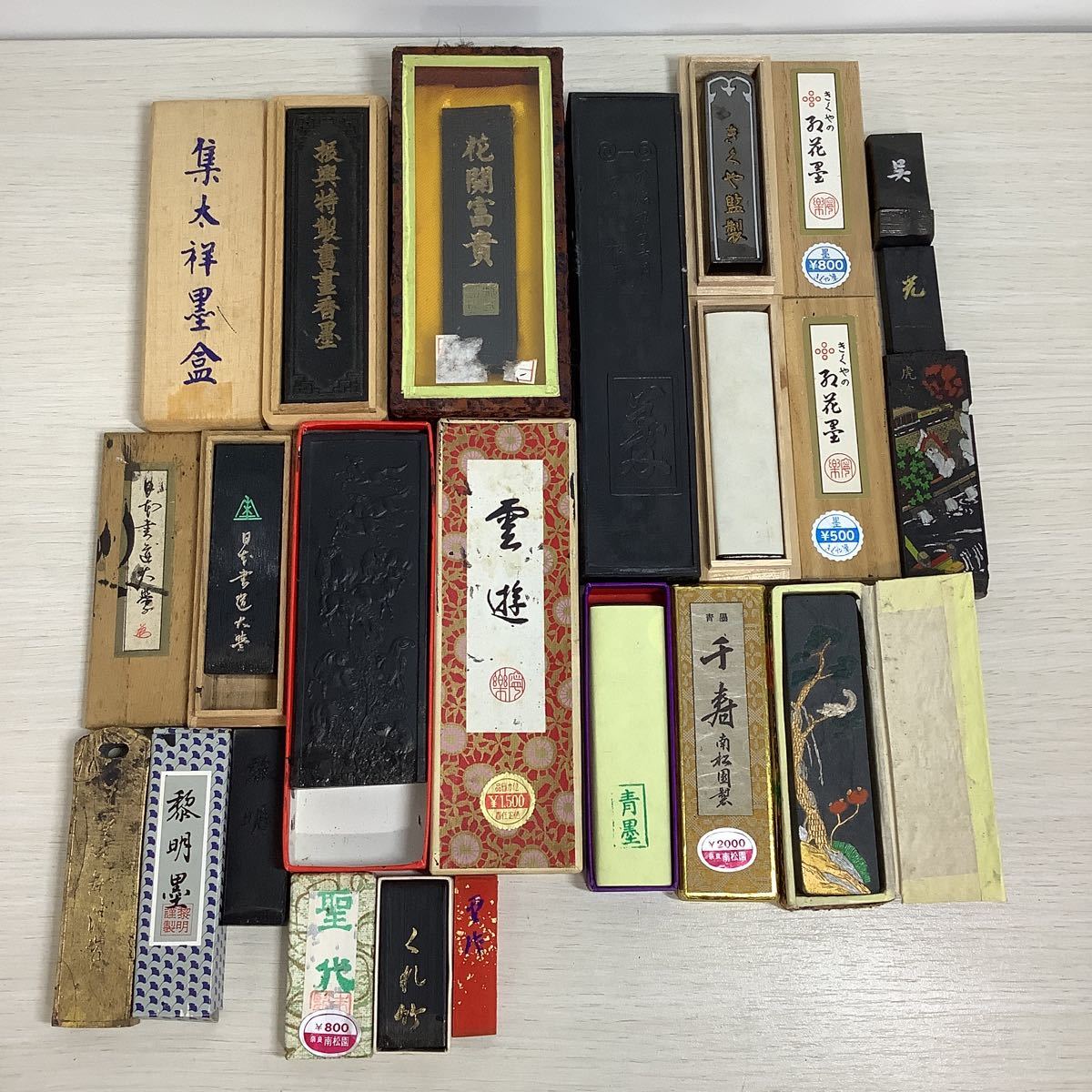 7KO45《古墨 未使用品含む 中国墨 他 大量 まとめて525gセット》木