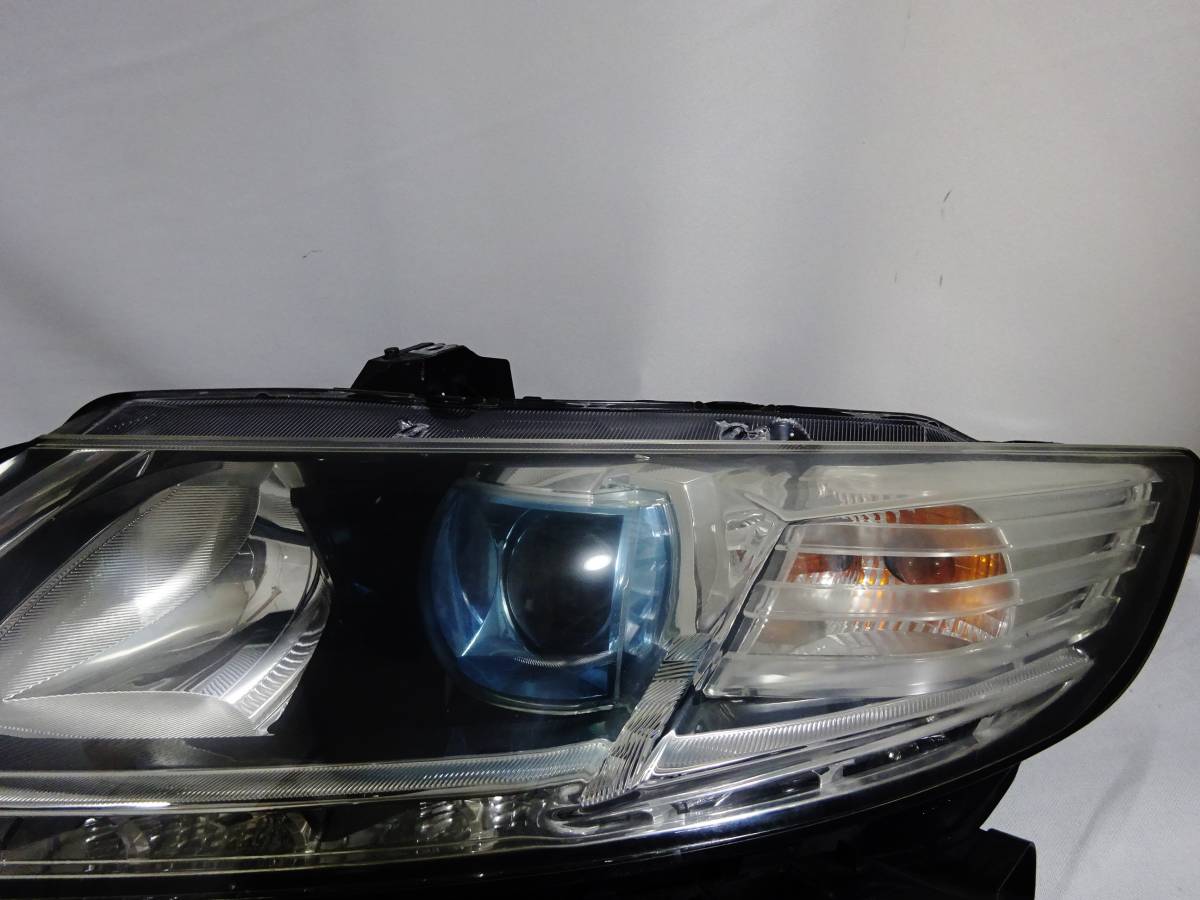 ZF1/ZF2 ホンダ CR-Z 前期純正 HIDヘッドライト 左側 KOITO 100-22010 打刻