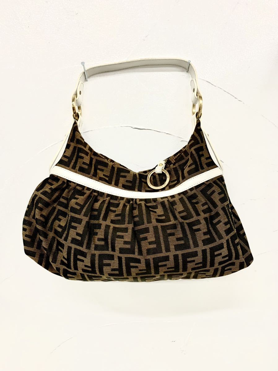 2026，最新作】 ☆ FENDI フェンディ ズッカ柄 ワンショルダーバッグ 