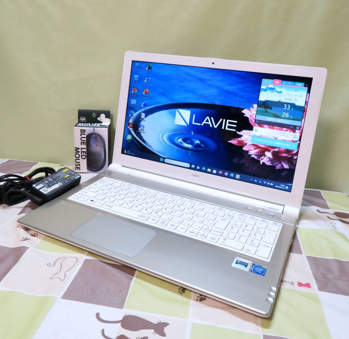 超速！新品SSD搭載/第6世 Core i3-6100U/8GB/Windows11/ブルーレイ